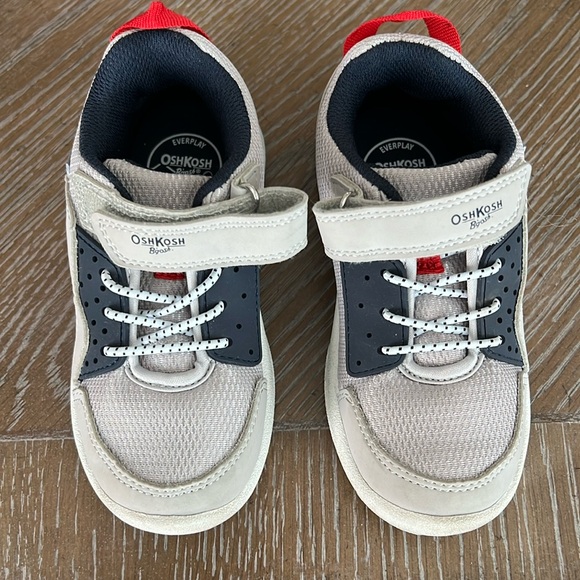 Oshkosh Bigosh Toddler Boy 10M Shoes - Picture 1 of 4